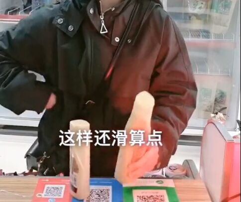 通过这次促销，商家的洗发水大卖